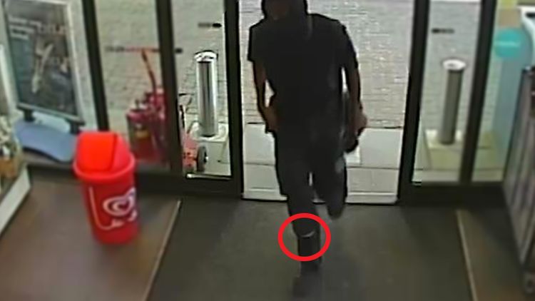 Nijmegen - Gezocht - Overval tankstation Molenweg Nijmegen Nijmegen - Gezocht - Overval tankstation Molenweg Nijmegen